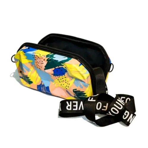 کیف دوشی طرح گرافیکی